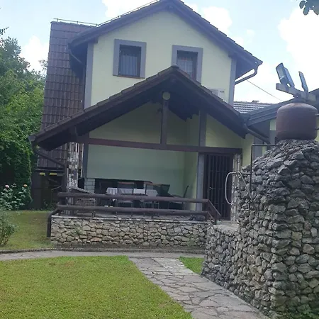 Happy Dreams Dom wakacyjny Bihać